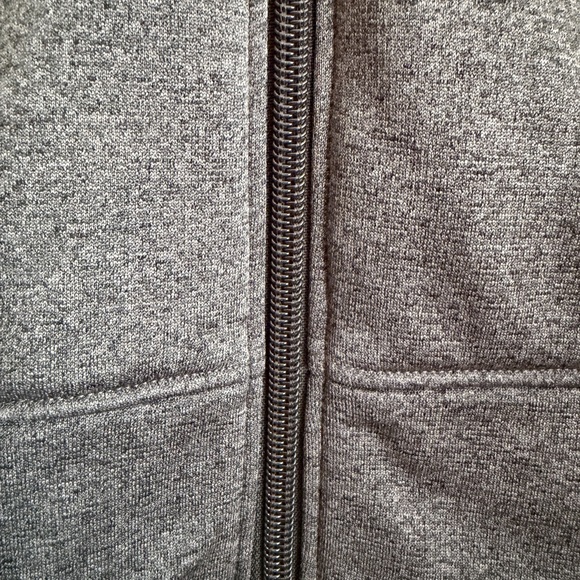 Mens Under Armour Heather Gray Zip-Up Jacket, like new, never worn, size MD - Picture 2 of 7